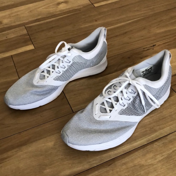 Men’s Nike’s zoom (like new) - Picture 4 of 8